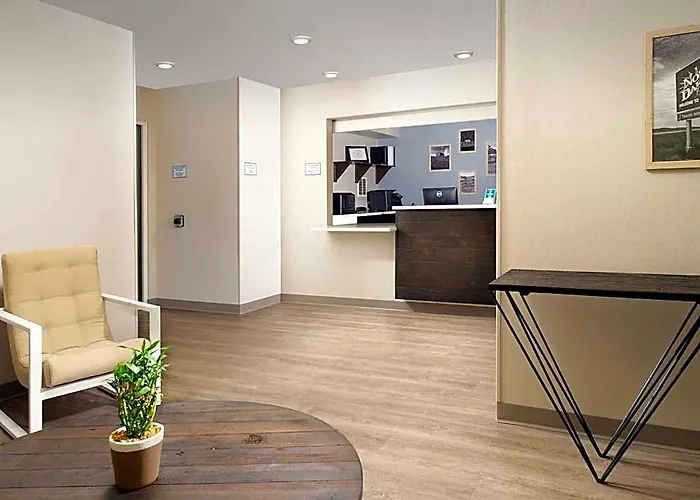 Hotel Woodspring North Near Ndsu 4*